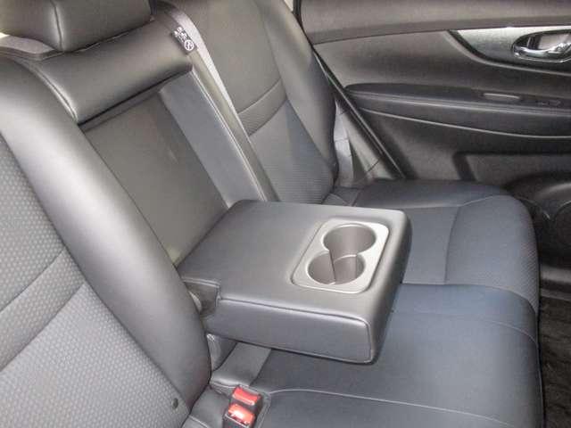 エクストレイル 2.0 20X エマージェンシーブレーキパッケージ 2列車 メーカーラインナビゲーション&アラウンド 切り替え4WD 整備記録簿 ナビ AAC アルミホイール メモリーナビゲーション パワーウィンドウ パワーステアリング ABS エアバッグ 1オナ車 エマブレ(26枚目)