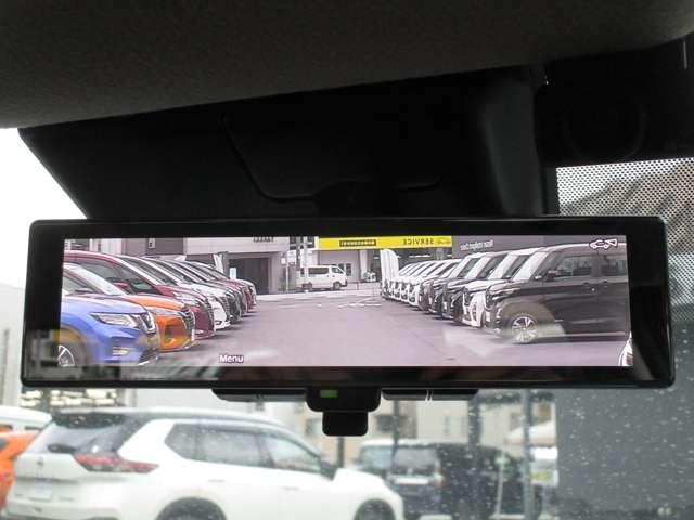 �y�C���e���W�F���g���[���~���[�z��Ȃɑ吨����Ă��Ă�����J�����̉f���ɐ؂�ւ���Ό���m�F���\�ł��ˁB