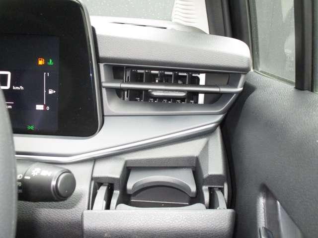 �y�b�g�{�g�����u����^�]�ȃh�����N�z���_�[�B�G�A�R���̕��ň��ݕ����K���ɕۂ���܂��B