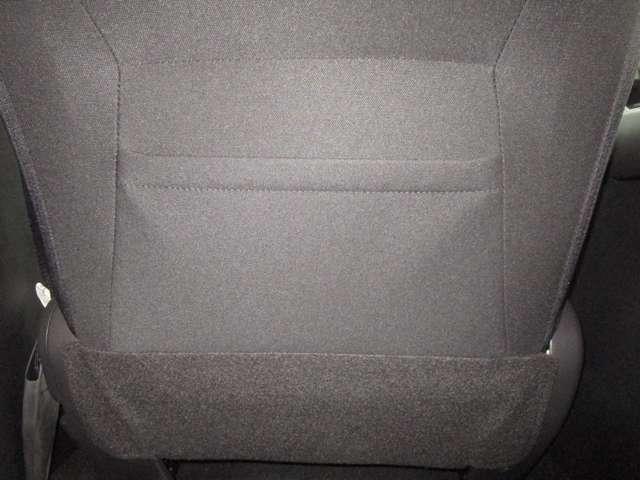 ����Ȃ̃V�[�g�o�b�N�Ƀ}�K�W�����b�N���������܂��B