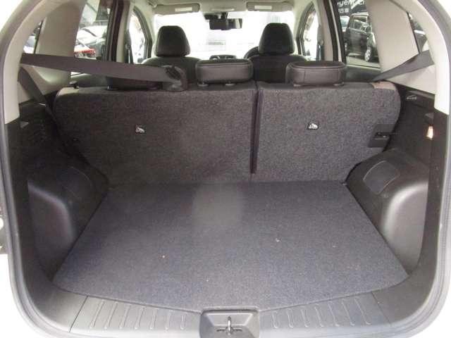 ノート １．２　ｅ－ＰＯＷＥＲ　メダリスト　ＦＯＵＲ　４ＷＤ　ＭＭ３１９ＤーＷナビゲーション＆ＡＶＭ・ＥＴＣ　インテリキー　ナビＴＶ　盗難防止装置　切替４ＷＤ　キーレス　１オーナー　レーンアシスト　エアバッグ　ドラレコ　バックカメラ　クルコン　フルオートエアコン（23枚目）