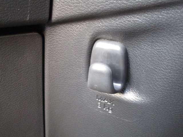 デイズ ６６０　Ｘ　１オーナ　カーナビ　オートエアコン　エアバック　パワーウインドウ　記録簿　ＰＳ　メモリーナビ　アルミホイル　ＡＢＳ（16枚目）