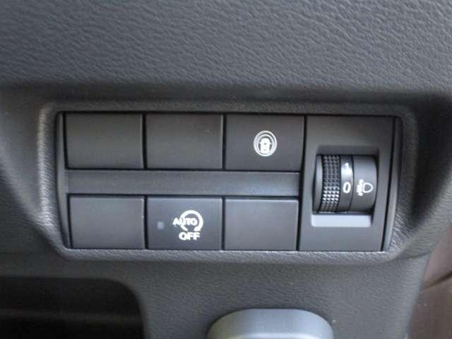 デイズ ６６０　Ｘ　１オーナ　カーナビ　オートエアコン　エアバック　パワーウインドウ　記録簿　ＰＳ　メモリーナビ　アルミホイル　ＡＢＳ（22枚目）