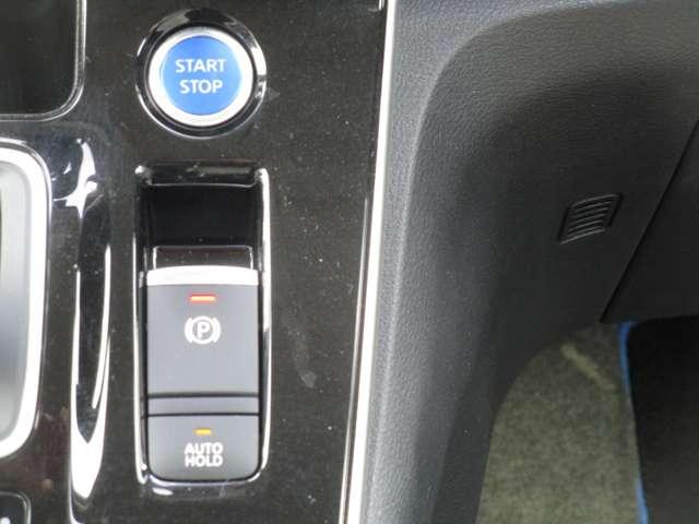 セレナ １．２　ｅ－ＰＯＷＥＲ　ハイウェイスター　Ｖ　キーレスエントリ　レーダークルーズＣ　衝突軽減ブレーキシステム　スマートキーＰスタート　１オーナ　３列シート　車線逸脱　ＥＴＣ　ウォークスルー　ドライブレコーダー　記録簿付き　バックカメラ　メモリナビ（18枚目）