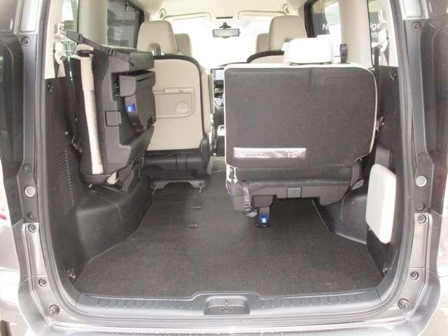 セレナ １．２　ｅ－ＰＯＷＥＲ　ハイウェイスター　Ｖ　キーレスエントリ　レーダークルーズＣ　衝突軽減ブレーキシステム　スマートキーＰスタート　１オーナ　３列シート　車線逸脱　ＥＴＣ　ウォークスルー　ドライブレコーダー　記録簿付き　バックカメラ　メモリナビ（38枚目）