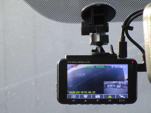 セレナ １．２　ｅ－ＰＯＷＥＲ　ハイウェイスター　Ｖ　キーレスエントリ　衝突軽減ブレーキシステム　１オーナ　３列シート　車線逸脱　ウォークスルー　オートエアコン　イモビライザー　アイドリングストップ　ＡＷ　サイドエアバッグ　ＡＢＳ　助手席エアバッグ（9枚目）