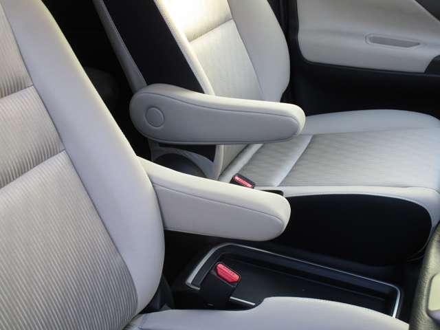 セレナ １．２　ｅ－ＰＯＷＥＲ　ハイウェイスター　Ｖ　キーレスエントリ　衝突軽減ブレーキシステム　１オーナ　３列シート　車線逸脱　ウォークスルー　オートエアコン　イモビライザー　アイドリングストップ　ＡＷ　サイドエアバッグ　ＡＢＳ　助手席エアバッグ（21枚目）