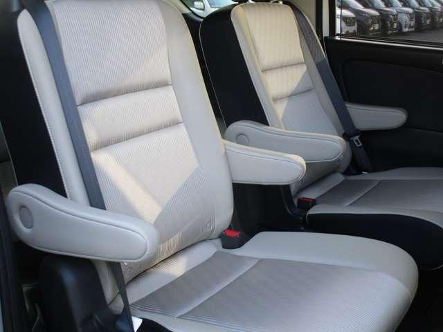 セレナ １．２　ｅ－ＰＯＷＥＲ　ハイウェイスター　Ｖ　キーレスエントリ　衝突軽減ブレーキシステム　１オーナ　３列シート　車線逸脱　ウォークスルー　オートエアコン　イモビライザー　アイドリングストップ　ＡＷ　サイドエアバッグ　ＡＢＳ　助手席エアバッグ（23枚目）