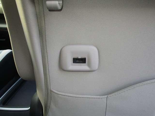 セレナ １．２　ｅ－ＰＯＷＥＲ　ハイウェイスター　Ｖ　キーレスエントリ　衝突軽減ブレーキシステム　１オーナ　３列シート　車線逸脱　ウォークスルー　オートエアコン　イモビライザー　アイドリングストップ　ＡＷ　サイドエアバッグ　ＡＢＳ　助手席エアバッグ（29枚目）