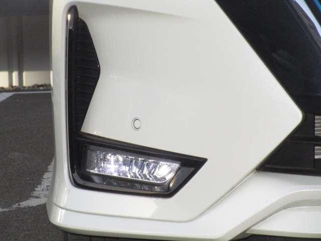 セレナ １．２　ｅ－ＰＯＷＥＲ　ハイウェイスター　Ｖ　キーレスエントリ　衝突軽減ブレーキシステム　１オーナ　３列シート　車線逸脱　ウォークスルー　オートエアコン　イモビライザー　アイドリングストップ　ＡＷ　サイドエアバッグ　ＡＢＳ　助手席エアバッグ（46枚目）