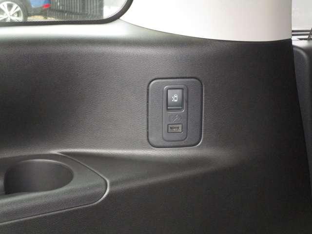 セレナ 2.0 ハイウェイスター V MM521DーLナビゲーション&アラウンドビュ ハイビームアシスト クルコン LEDランプ サイドエアバッグ アルミ 三列シート ワンオーナー エアバッグ LDP キーフリー ETC ナビTV ABS(33枚目)