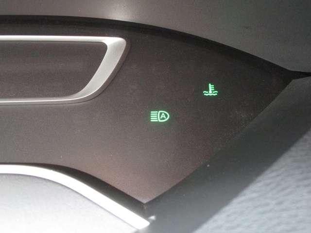 セレナ 2.0 ハイウェイスター V MM521DーLナビゲーション&アラウンドビュ ハイビームアシスト クルコン LEDランプ サイドエアバッグ アルミ 三列シート ワンオーナー エアバッグ LDP キーフリー ETC ナビTV ABS(45枚目)