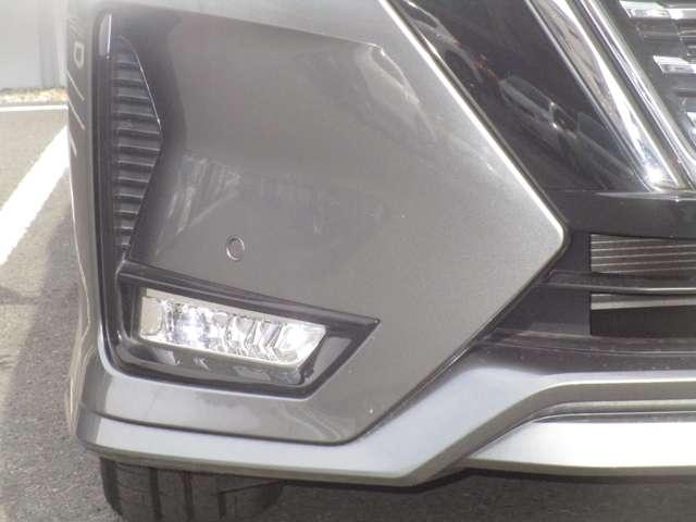 セレナ 2.0 ハイウェイスター V MM521DーLナビゲーション&アラウンドビュ ハイビームアシスト クルコン LEDランプ サイドエアバッグ アルミ 三列シート ワンオーナー エアバッグ LDP キーフリー ETC ナビTV ABS(47枚目)