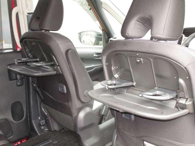 セレナ ２．０　ハイウェイスター　Ｖ　ＭＭ５２１ＤーＬナビゲーション＆バックビューモ　カーナビ　ハイビームアシスト　レーダーＣ　アルミ　三列シート　ワンオーナー　エアバッグ　ＬＤＰ　キーフリー　パワーウインドウ　点検記録簿　盗難防止装置（24枚目）