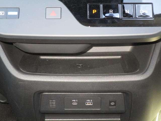 セレナ １．４　ｅ－ＰＯＷＥＲ　ハイウェイスターＶ　試乗車　フルオートエアコン　ＡＢＳ　アルミホイール　記録簿　アイドリングストップ　パワーウィンドウ　メモリーナビ　アラウンドビューモニター　ＥＴＣ２．０　ドラレコ　プロパイロット　ＳＯＳコール（12枚目）