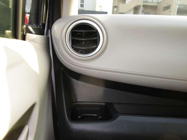 デイズ ６６０　Ｘ　試乗車　ナビ＆ＡＶＭ・ＥＴＣ・ドラレコ　ドライブレコーダ　ハイビームＡ　全周囲Ｍ　衝突軽減ブレ－キ　Ｂカメ　車線逸脱警報装置　地デジ　ワンオ－ナ－車　ｉ－ｓｔｏｐ　ＬＥＤライト　助手席エアバック　禁煙（12枚目）