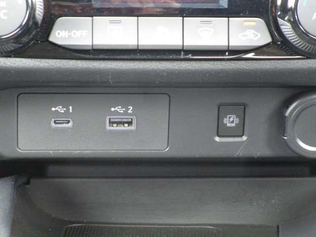 ノート １．２　Ｘ　ニッサンコネクトナビ＆ＡＶＭ・ＥＴＣ・ＢＳＷ　マルチビューカメラ　ＡＣＣ　１オーナー　フルセグテレビ　車線逸脱警報システム　アルミホイール　インテリキー　エアＢ　ＬＥＤヘッドライト　ＥＴＣ　リアカメラ（16枚目）