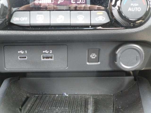 オーラ １．２　ＮＩＳＭＯ　ワンオーナ　パワーウィンドウ　アルミホイール　運転席エアバッグ　ＡＢＳ　パワーステアリング　フルオートエアコン（13枚目）