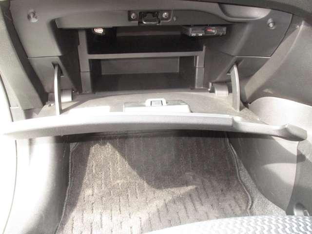 ノート 1.2 X Vセレクション プラスセーフティ パワーウインドウ パワーステアリング ナビ エアコン 記録簿付き メモリーナビ ABS エアバック(11枚目)