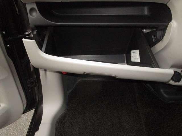 デイズ 660 J カーナビ エアバック Pウインドウ 記録簿有り PS AC ABS メモリーナビ(11枚目)