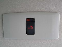 �ڣӣϣӥ�������ܼ֡ۡ��۵޻��˥�����ܥ���򲡤��ȥ��ڥ졼�����ʣ������ּ��ղ�ǽ�ˤطҤ���ޤ����������Ѥˤ����äƤϤ�������Ͽ��ɬ�פȤʤ�ޤ����ܺ١����䥹���åդޤǤ����̤��������ޤ��� 4