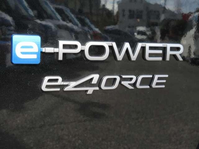 セレナ 1.4 e-4ORCE ハイウェイスターV 4WD メモリーナビ・アラウンドビューモニター・ レーンキープアシスト LED アラウンドモニター フルオートエアコン ETC 4WD 両側パワースライドドア インテリジェントクルーズ 踏み間違い衝突防止(6枚目)