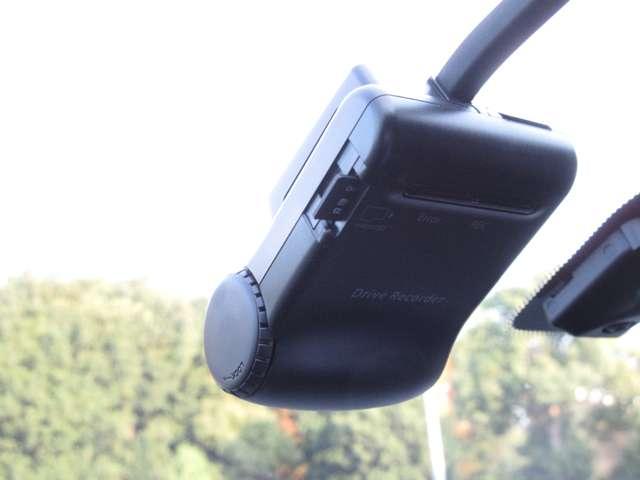 ノート 1.2 メダリスト メモリーナビ(MC312D-W)TV・Bluetooth・ア アラウンドビュモニター Aストップ インテリキー オートエアコン 左右エアバック バックビューモニター メモリーナビ ドラレコ ETC ナビTV パワーウインドー パワステ 運転席エアバッグ ワンセグ(10枚目)