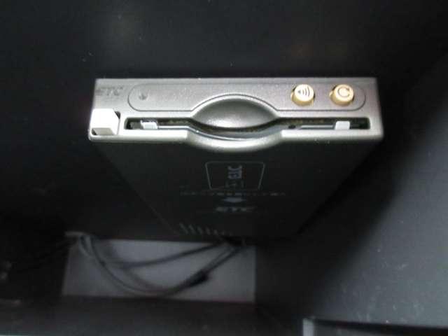 ノート 1.2 メダリスト メモリーナビ(MC312D-W)TV・Bluetooth・ア アラウンドビュモニター Aストップ インテリキー オートエアコン 左右エアバック バックビューモニター メモリーナビ ドラレコ ETC ナビTV パワーウインドー パワステ 運転席エアバッグ ワンセグ(17枚目)