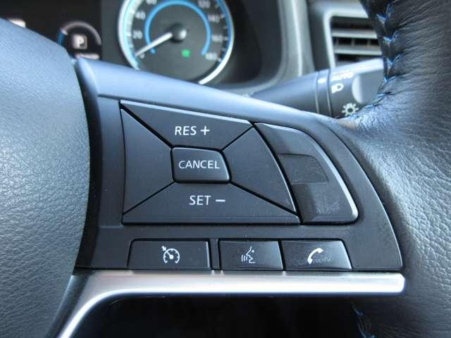 リーフ X メモリーナビ・TV・Bluetooth・アラウンド レーンアシスト LED Bカメラ クルコン メモリーナビ パワーウィンドウ オートエアコン Wエアバッグ AW サイドエアバッグ エアバッグ ワンオーナー ナビTV キーフリー 記録簿 ABS(14枚目)