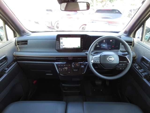 サクラ X 90周年記念車 メモリーナビ・TV・Bluetooth・DVD再生・ア LEDヘッドランプ 全方位M アルミホイール インテリジェントキー ETC ドライブレコーダー メモリーナビ 車線逸脱警報 エマージェンシブレーキ(4枚目)