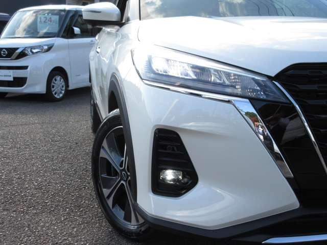 キックス 1.2 X FOUR (e-POWER) 4WD メモリーナビ(MM323D-L)・TV・アラウンドビ ナビTV LEDライト 踏み間違い防止 アラウンドビュ- ETC 車線逸脱警報 インテリキー バックモニター ワンオーナー オートエアコン 4WD アルミホイール メモリーナビ ドライブレコーダー(10枚目)