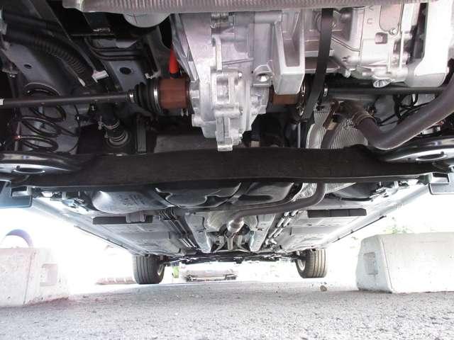 キックス 1.2 X FOUR (e-POWER) 4WD メモリーナビ(MM323D-L)・TV・アラウンドビ ナビTV LEDライト 踏み間違い防止 アラウンドビュ- ETC 車線逸脱警報 インテリキー バックモニター ワンオーナー オートエアコン 4WD アルミホイール メモリーナビ ドライブレコーダー(14枚目)