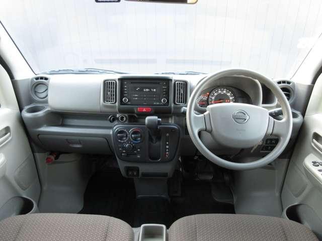 ＮＶ１００クリッパーバン ６６０　ＤＸ　ＧＬパッケージ　ハイルーフ　衝突軽減ブレーキ・踏み間違防止アシスト・　エマージェンシーＢ　パワーウィンド　ＥＴＣ付き　メンテナンスノート　キーレスエントリー　エアコン　ダブルエアバッグ　ワンオーナー　パワーステアリング　運転席エアバッグ　ＡＢＳ　アイドリンクストップ（4枚目）