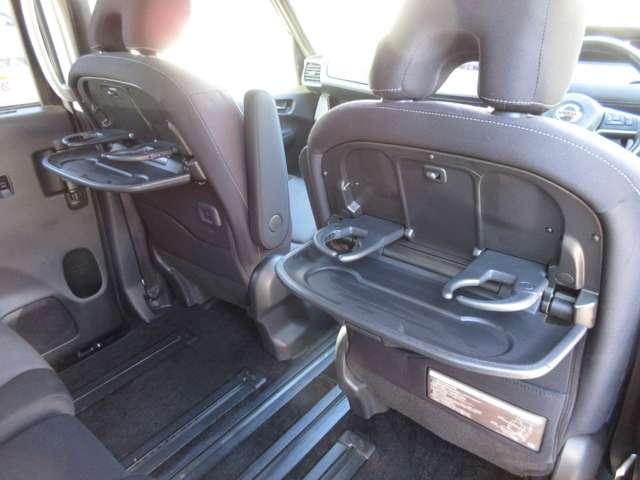 セレナ ２．０　ハイウェイスター　プロパイロット　エディション　メモリーナビ（ＭＭ５１６Ｄ－Ｌ）・ＴＶ・後席モニター　インテリジェントクルーズコントロール　メモリナビ　踏み間違い衝突防止　ＬＤＰ　アルミホイール　１オーナー　サイドエアバック　キーレス　ＬＥＤライト　バックカメラ　ＥＴＣ　ナビ＆ＴＶ　ワンセグ　ＡＢＳ（13枚目）