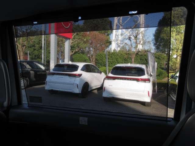 セレナ １．４　ｅ－ＰＯＷＥＲ　ルキシオン　プロパイロット・メモリーナビ・ＴＶ・アラウ　インテリジェントエマージェンシーブレーキ　アラウンドビュー　ＬＥＤヘッドランプ　ＬＤＰ　ワンオーナー　バックモニター　パーキングアシスト　ＥＴＣ　アルミホイール　インテリジェントキー　オートエアコン（14枚目）