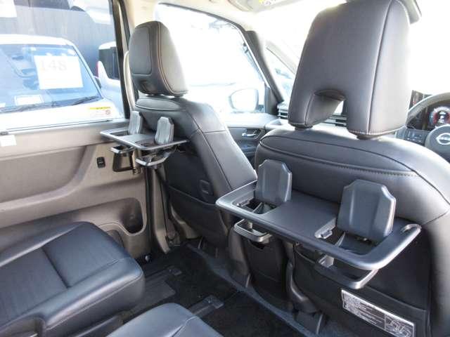 セレナ １．４　ｅ－ＰＯＷＥＲ　ルキシオン　プロパイロット・メモリーナビ・ＴＶ・アラウ　インテリジェントエマージェンシーブレーキ　アラウンドビュー　ＬＥＤヘッドランプ　ＬＤＰ　ワンオーナー　バックモニター　パーキングアシスト　ＥＴＣ　アルミホイール　インテリジェントキー　オートエアコン（15枚目）