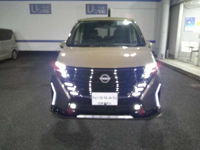 セレナ １．４　ｅ－４ＯＲＣＥ　ハイウェイスターＶ　４ＷＤ　プロパイロット　前後ドラレコ　寒冷地仕様　レーンキープアシスト　ＬＥＤ　寒冷地仕様　アラウンドモニター　フルオートエアコン　ＥＴＣ　４ＷＤ　両側パワースライドドア　インテリジェントクルーズ　踏み間違い衝突防止（2枚目）