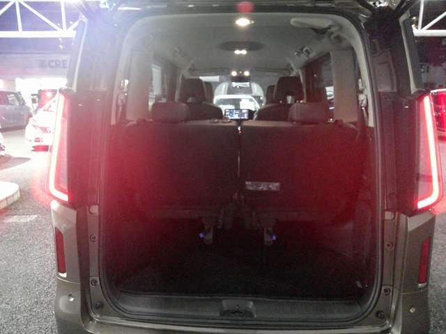セレナ １．４　ｅ－４ＯＲＣＥ　ハイウェイスターＶ　４ＷＤ　プロパイロット　前後ドラレコ　寒冷地仕様　レーンキープアシスト　ＬＥＤ　寒冷地仕様　アラウンドモニター　フルオートエアコン　ＥＴＣ　４ＷＤ　両側パワースライドドア　インテリジェントクルーズ　踏み間違い衝突防止（20枚目）