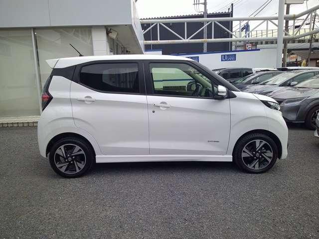 デイズ 660 ハイウェイスターGターボ 4WD 全周囲カメラ ETC2.0 前ドラレコ 4WD インテリジェントエマージェンシーブレーキ 車線逸脱警報装置 フルタイム4WD ドラレコ メモリーナビ LEDランプ インテリキー キーレスエントリー オートエアコン アルミ パワステ ETC ABS(18枚目)