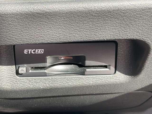 エクストレイル 1.5 X メモリーナビ アラウンドビューモニター アラウンドビューモニター レーンキープアシスト 踏み間違い防止装置 1オーナー LED 盗難防止システム スマートキー レーダークルーズ アルミホイール ETC エアコン パワーステアリング(8枚目)