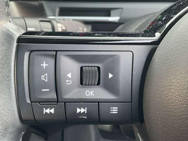 オーラ １．２　Ｇ　レザーエディション　メモリーナビ　アラウンドビューーモニター　ワンオーナ　追突防止　本革　車線逸脱警報装置　ＬＥＤ　ドライブレコーダー　盗難防止　記録簿　バックモニター　ＥＴＣ　インテリジェントキー　メモリーナビゲーション　ＡＷ　キーレスエントリー　ＡＢＳ（7枚目）