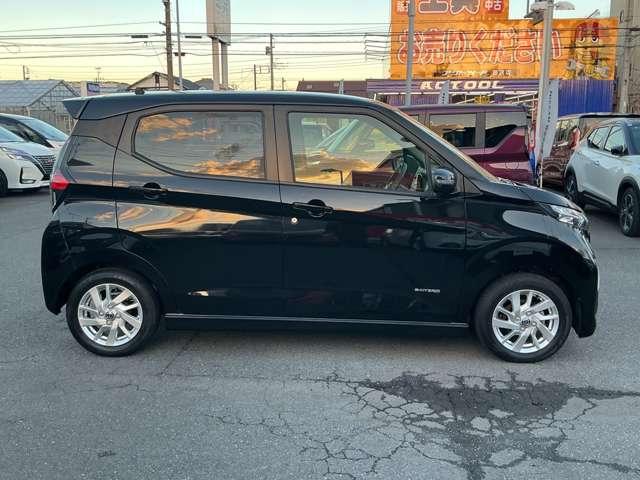 デイズ 660 ハイウェイスターX メモリーナビMJ120D-ルームミラーアラウン ブレーキサポート 全周囲カメラ LED ドライブレコーダー イモビライザー インテリジェントキー ETC バックカメラ ナビTV アイドリングストップ オートエアコン デュアルエアバッグ 記録簿(18枚目)