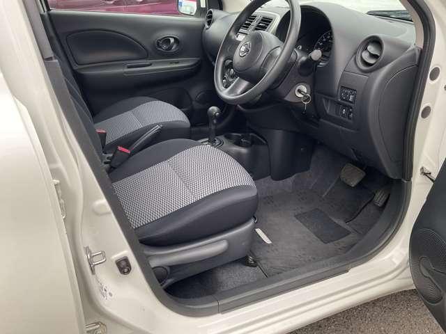 マーチ 1.2 S メモリーナビ 前方ドラレコ 1セグTV メンテナンスノート 1オーナ- 運転席助手席エアバック キーレス ETC ドラレコ ナビTV パワーウインド メモリーナビゲーション オートエアコン PS 運転席エアバッグ ABS(11枚目)