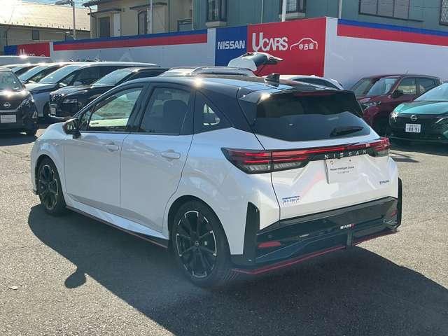 オーラ 1.2 NISMO 日産コネクトカーナビ カーテンエアバッグ エマブレ インテリキー ETC ドラレコ 車線逸脱警報 ワンセグ キーフリーシステム ダブルエアバック 定期点検記録簿 アルミホイール 運転席エアバッグ メモリーナビ 試乗車(11枚目)