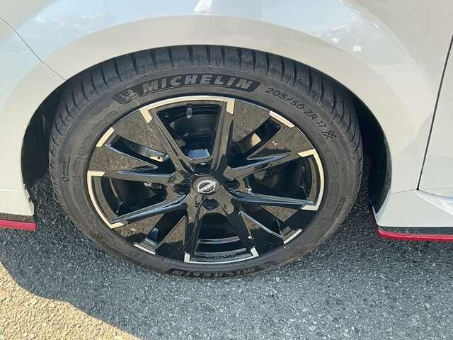 オーラ 1.2 NISMO 日産コネクトカーナビ カーテンエアバッグ エマブレ インテリキー ETC ドラレコ 車線逸脱警報 ワンセグ キーフリーシステム ダブルエアバック 定期点検記録簿 アルミホイール 運転席エアバッグ メモリーナビ 試乗車(18枚目)