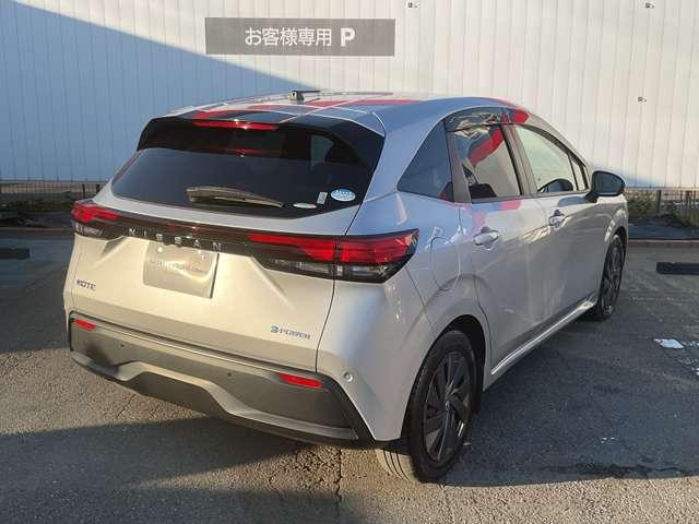 ノート 1.2 S オーディオレス アラウンドビューモニター 軽減ブレーキ 360°カメラ ワンオーナー LDW バックカメラ サイドカメラ インテリキー イモビライザー LEDヘッド 整備点検記録簿 オートエアコン サイドエアバッグ パワーウインドウ ABS(2枚目)