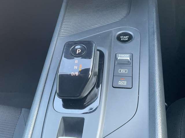 ノート 1.2 S オーディオレス アラウンドビューモニター 軽減ブレーキ 360°カメラ ワンオーナー LDW バックカメラ サイドカメラ インテリキー イモビライザー LEDヘッド 整備点検記録簿 オートエアコン サイドエアバッグ パワーウインドウ ABS(9枚目)