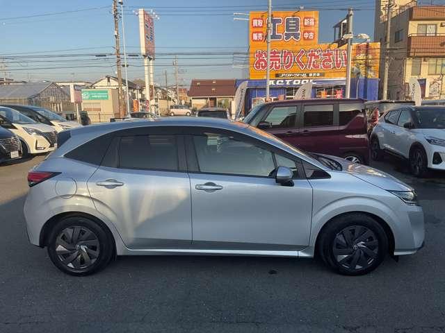 ノート 1.2 S オーディオレス アラウンドビューモニター 軽減ブレーキ 360°カメラ ワンオーナー LDW バックカメラ サイドカメラ インテリキー イモビライザー LEDヘッド 整備点検記録簿 オートエアコン サイドエアバッグ パワーウインドウ ABS(15枚目)