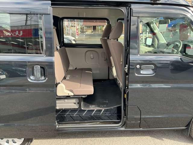 ＮＶ１００クリッパーバン ６６０　ＤＸ　ＧＬパッケージ　ハイルーフ　ルーフキャリア　ＭＪ１２３Ｄ－Ａ　バックカメラ　エマージェンシーＢ　パワーウィンド　Ｂモニタ　ＥＴＣ付き　メンテナンスノート　キーレスエントリー　エアコン　ダブルエアバッグ　ワンセグ　ワンオーナー　パワーステアリング　メモリーナビ　ナビＴＶ　ＡＢＳ（7枚目）
