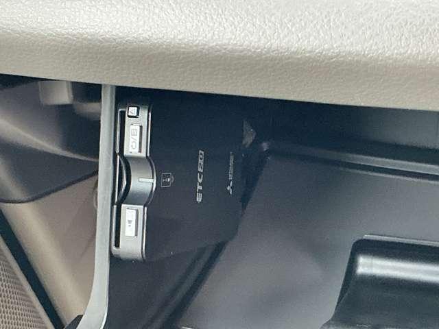 ＮＶ１００クリッパーバン ６６０　ＤＸ　ＧＬパッケージ　ハイルーフ　ルーフキャリア　ＭＪ１２３Ｄ－Ａ　バックカメラ　エマージェンシーＢ　パワーウィンド　Ｂモニタ　ＥＴＣ付き　メンテナンスノート　キーレスエントリー　エアコン　ダブルエアバッグ　ワンセグ　ワンオーナー　パワーステアリング　メモリーナビ　ナビＴＶ　ＡＢＳ（17枚目）